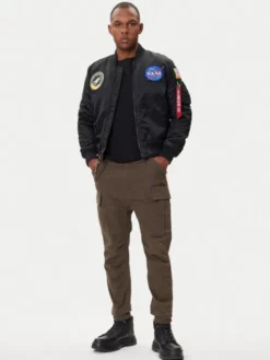 Alpha Industries Joggery Airman 188201 Zielony Tapered Fit