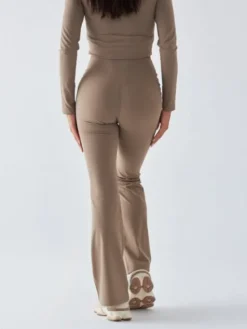 BeShaped Legginsy Dzwony - Morning Dew Beżowy Shaping Fit