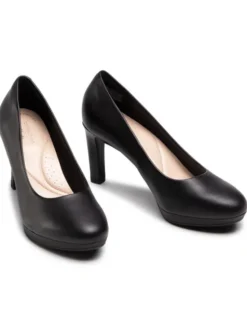 Clarks Czółenka Ambyr Joy 261577644 Czarny