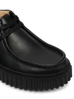 Clarks Półbuty Torhill Bee 26186665 Czarny