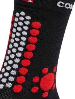 Compressport Skarpety długie Pro Racing V4.0 Trail U XU00048B Czarny