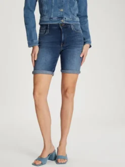 Cross Jeans Szorty jeansowe A 619-010 Niebieski Slim Fit