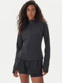 Girlfriend Collective Bluza techniczna Estrella 2030 Czarny Slim Fit