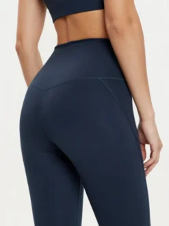 Girlfriend Collective Legginsy Compressive 4008 Granatowy Slim Fit