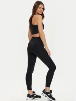 Girlfriend Collective Legginsy Compressive 4008 Czarny Slim Fit