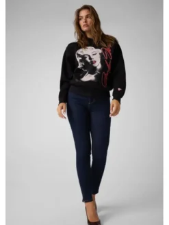 Guess Bluza 184346 Czarny Classic Fit