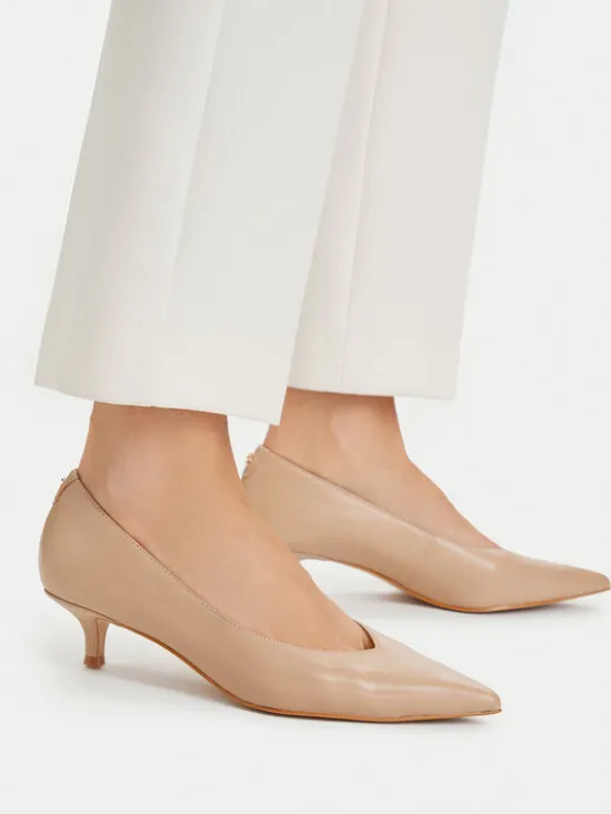 Guess Czółenka FLTCSE LEA08 Beżowy