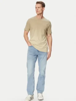 Guess Jeansy M6GA31 D0779 Niebieski jasny Straight Fit