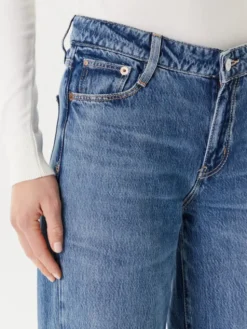 Guess Jeansy W5YA96 D5QKB Granatowy Regular Fit