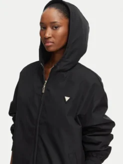 Guess Kurtka przejściowa V6YL11 W2871 Czarny Regular Fit