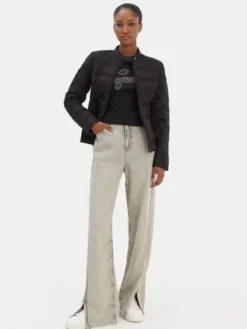 Guess Kurtka przejściowa W6RL02 WJ492 Czarny Regular Fit
