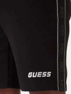 Guess Szorty materiałowe Mickey Z4RD04 KB3P2 Czarny Regular Fit