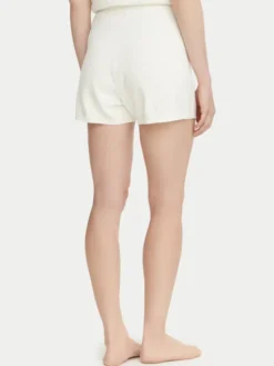 Guess Szorty materiałowe O6BD01 Z1148 Kremowy Regular Fit