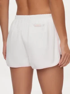 Guess Szorty materiałowe Zoey V4GD05 KC5R0 Biały Loose Fit
