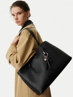 Guess Torebka HWBG97 35230 Czarny