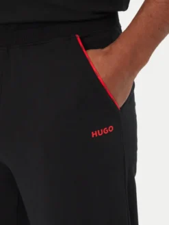 HUGO Spodnie dresowe Noah 50566158 Czarny Regular Fit