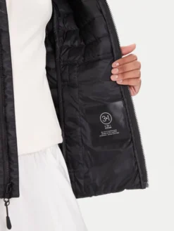 Jack Wolfskin Kurtka puchowa Pilvi 1207761 Czarny Regular Fit