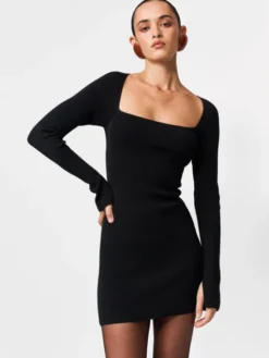 La Mania Sukienka dzianinowa VENUS Czarny Basic Fit