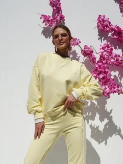 LilaLou Dres Poli Żółty Regular Fit