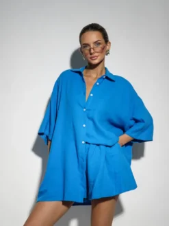 LilaLou Komplet bluzka i spodnie Mila Short Niebieski Regular Fit