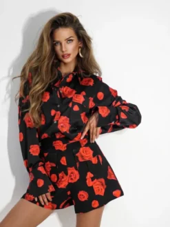 LilaLou Szorty materiałowe Pedro Czarny Regular Fit