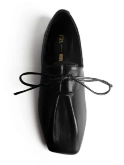 L37 Półbuty PURE SHAPE 39 Czarny