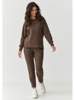 Makadamia Dres M888 Brązowy Relaxed Fit