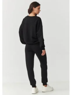 Makadamia Dres M889 Czarny Relaxed Fit
