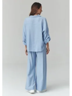 Makadamia Komplet koszula i spodnie materiałowe C49 Niebieski Loose Fit