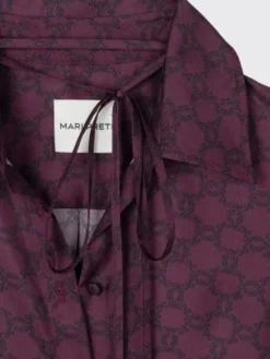 MARI PRETI Bluzka MONOGRAM M Bordowy Regular Fit