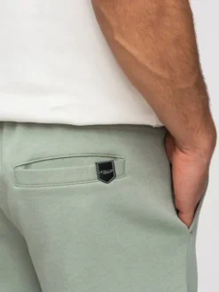 Ombre Szorty materiałowe OM-SRSK-0196 Zielony jasny Regular Fit