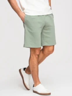 Ombre Szorty materiałowe OM-SRSK-0196 Zielony jasny Regular Fit