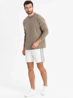 Ombre Szorty materiałowe OM-SRSK-0182 Biały Regular Fit