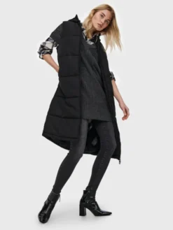 ONLY Bezrękawnik Alina 15241995 Czarny Regular Fit