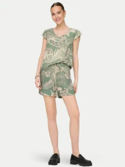 ONLY Szorty materiałowe Palina 15324504 Zielony Regular Fit
