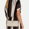 PINKO Torebka Half Moon Baguette Mini AI 25-26 PLTT 105069 A0QO Kremowy