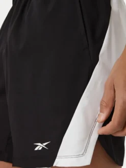 Reebok Szorty sportowe Błażej RK25879CCM Czarny Regular Fit
