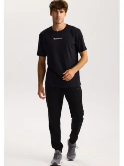 ROUGH RADICAL Koszulka techniczna ESSENTIAL FIT MEN Czarny Regular Fit