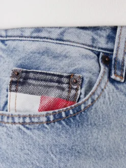 Tommy Jeans Jeansy Layla DW0DW20498 Niebieski Straight Fit