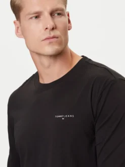 Tommy Jeans Longsleeve Chest Linear DM0DM21594 Czarny Regular Fit