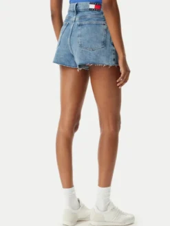 Tommy Jeans Szorty jeansowe DW0DW22691 Niebieski jasny Regular Fit