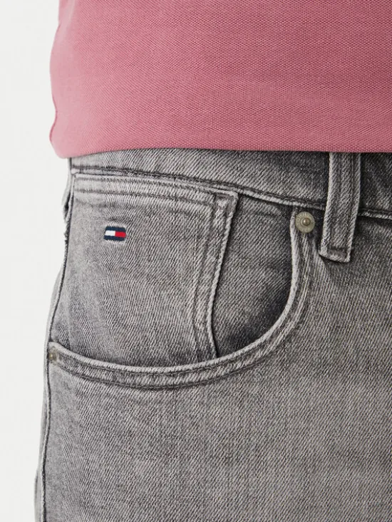 Tommy Jeans Szorty jeansowe Ronnie DM0DM22975 Szary Regular Fit