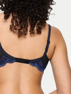 Triumph Biustonosz balkonetka Comfort Glam 10224928 Czarny