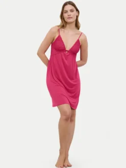 Triumph Koszula nocna Aura Spotlight 10225033 Różowy Regular Fit