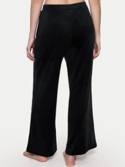 Triumph Spodnie piżamowe Sensual Velour 10225077 Czarny Wide Leg