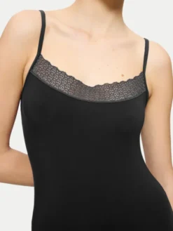 Triumph Top Feel Of Modal 10221654 Czarny Slim Fit