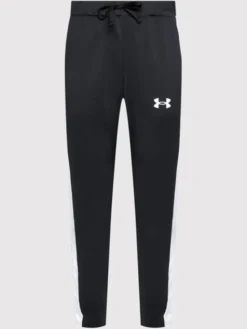 Under Armour Dres Ua Emea 1357139 Czarny Regular Fit