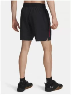 Under Armour Szorty sportowe UA-1383356-007 Czarny Regular Fit
