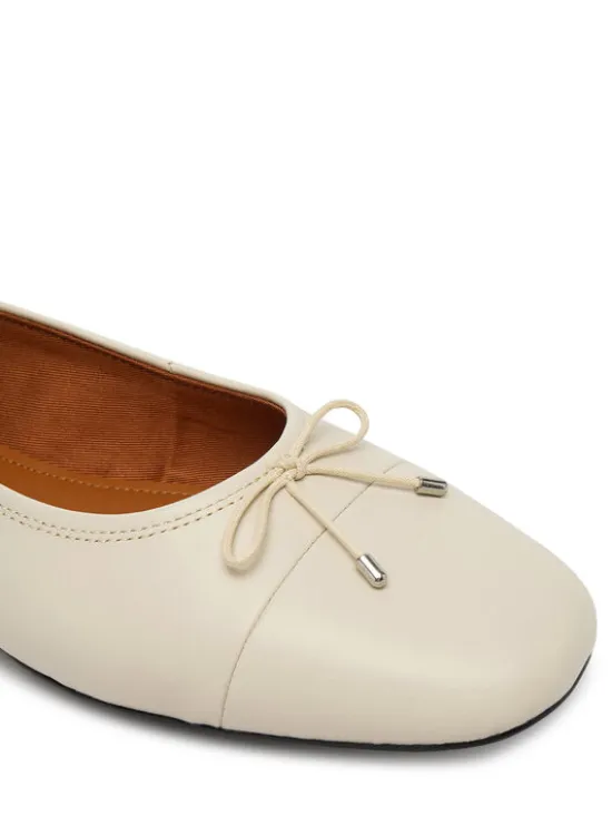 Vagabond Shoemakers Baleriny Jolin 5508-101-02 Écru