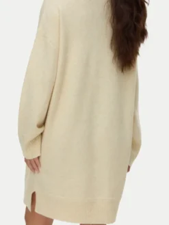 Vero Moda Sukienka dzianinowa Aquarius 10331900 Beżowy Regular Fit